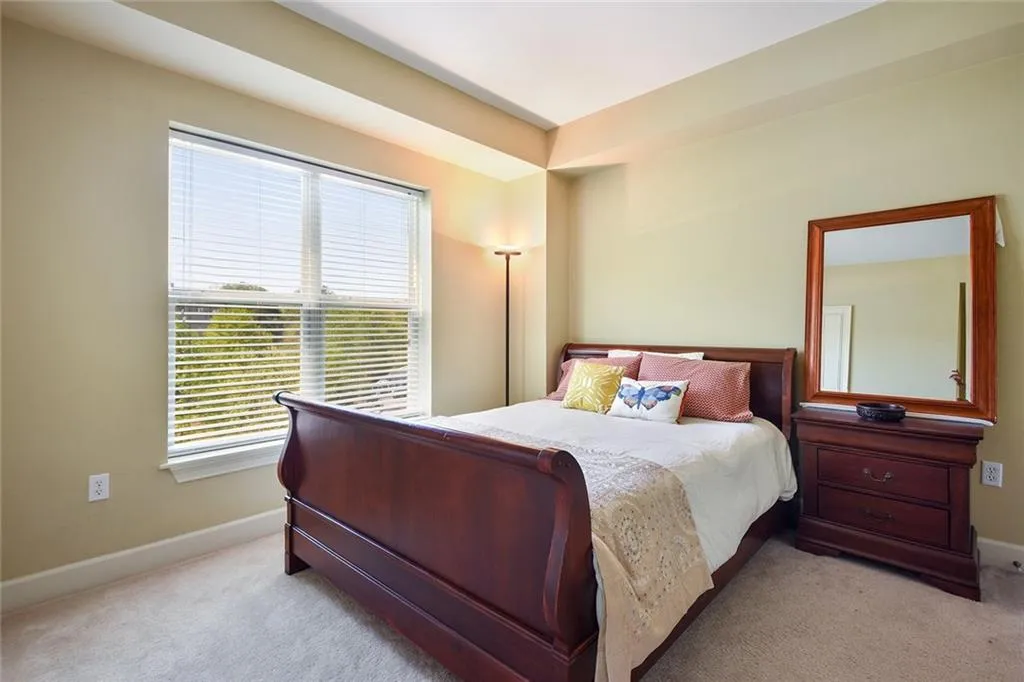 200 River Vista Drive Unit 423, Atlanta, Georgia 30339, 2 Bedrooms Bedrooms, ,2 BathroomsBathrooms,Residential,Sold,200 River Vista Drive Unit 423,5826148