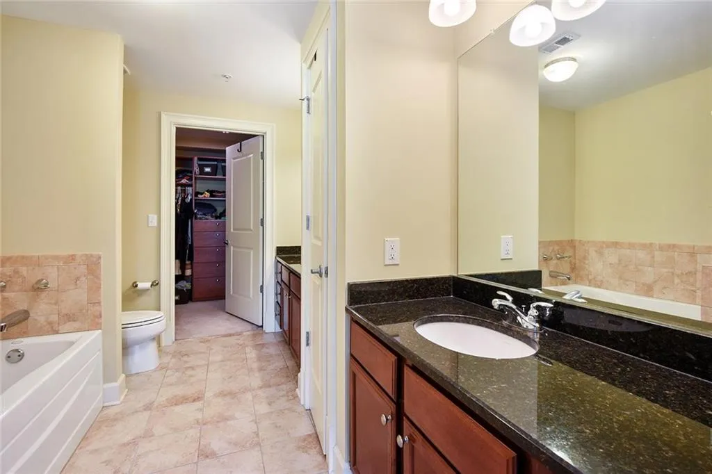 200 River Vista Drive Unit 423, Atlanta, Georgia 30339, 2 Bedrooms Bedrooms, ,2 BathroomsBathrooms,Residential,Sold,200 River Vista Drive Unit 423,5826148