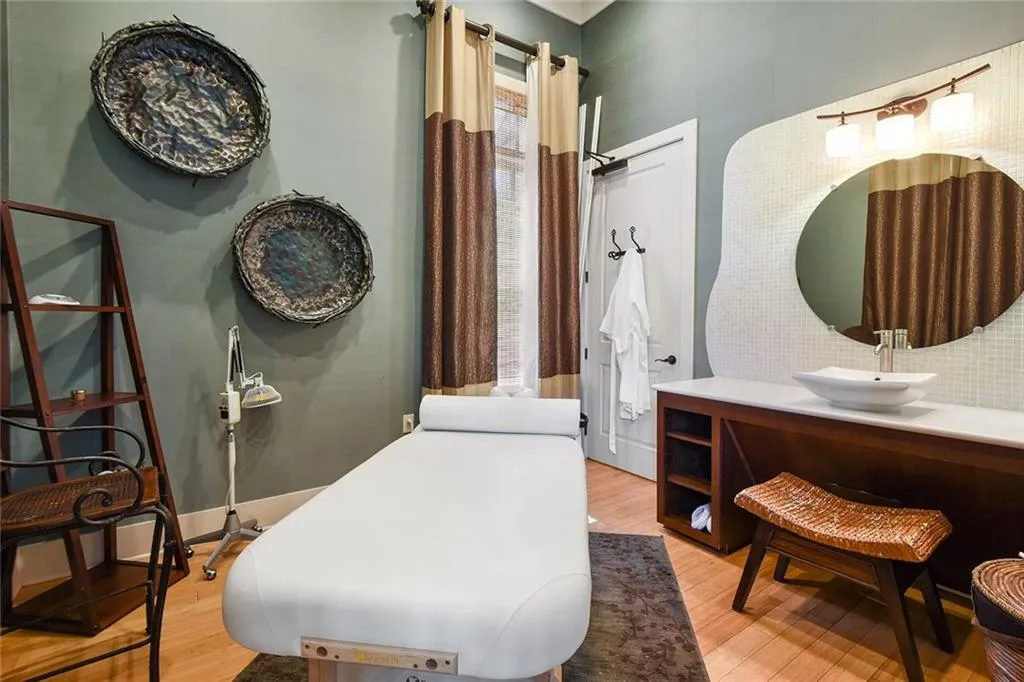 200 River Vista Drive Unit 423, Atlanta, Georgia 30339, 2 Bedrooms Bedrooms, ,2 BathroomsBathrooms,Residential,Sold,200 River Vista Drive Unit 423,5826148