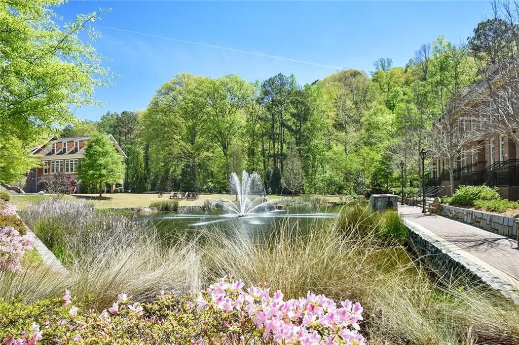 200 River Vista Drive Unit 423, Atlanta, Georgia 30339, 2 Bedrooms Bedrooms, ,2 BathroomsBathrooms,Residential,Sold,200 River Vista Drive Unit 423,5826148