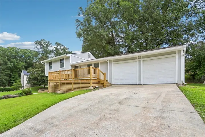 3020 Forestside Lane, Atlanta, Georgia 30349