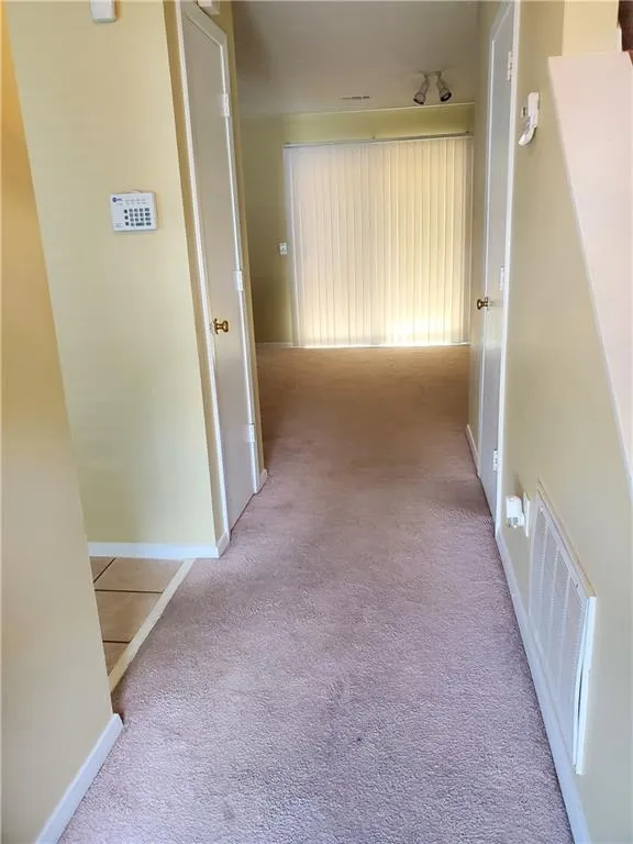 1702 Queen Anne Court, Sandy Springs, Georgia 30350, 2 Bedrooms Bedrooms, ,2 BathroomsBathrooms,Residential,Sold,1702 Queen Anne Court,6761131