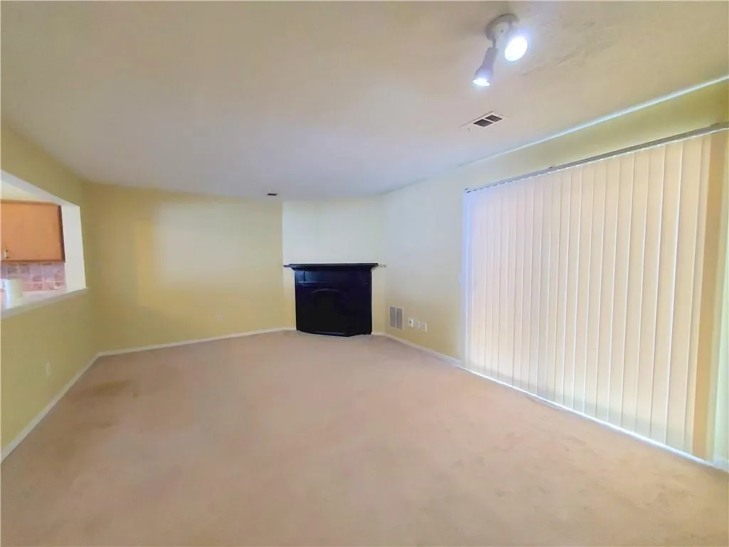 1702 Queen Anne Court, Sandy Springs, Georgia 30350, 2 Bedrooms Bedrooms, ,2 BathroomsBathrooms,Residential,Sold,1702 Queen Anne Court,6761131