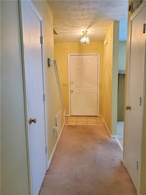 1702 Queen Anne Court, Sandy Springs, Georgia 30350, 2 Bedrooms Bedrooms, ,2 BathroomsBathrooms,Residential,Sold,1702 Queen Anne Court,6761131