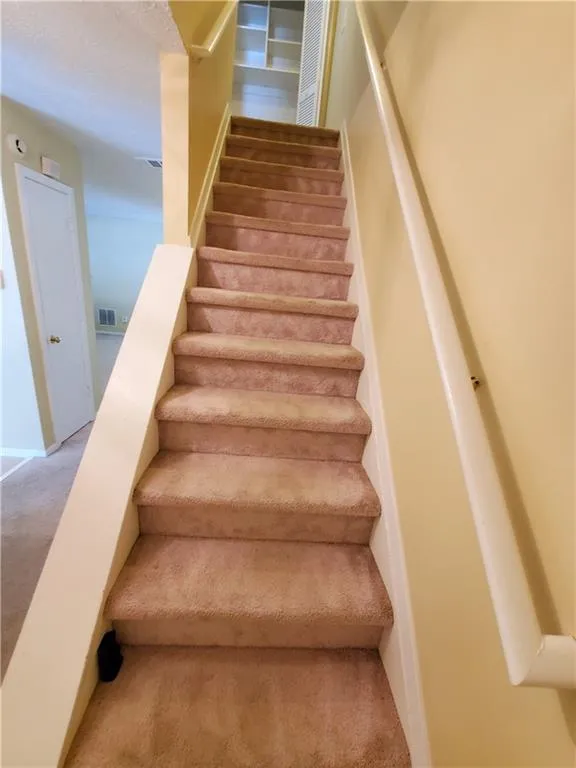 1702 Queen Anne Court, Sandy Springs, Georgia 30350, 2 Bedrooms Bedrooms, ,2 BathroomsBathrooms,Residential,Sold,1702 Queen Anne Court,6761131