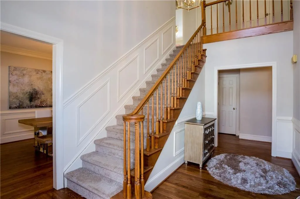 7705 Wickley Way, Sandy Springs, Georgia 30350, 5 Bedrooms Bedrooms, ,3 BathroomsBathrooms,Residential,Sold,7705 Wickley Way,5941757