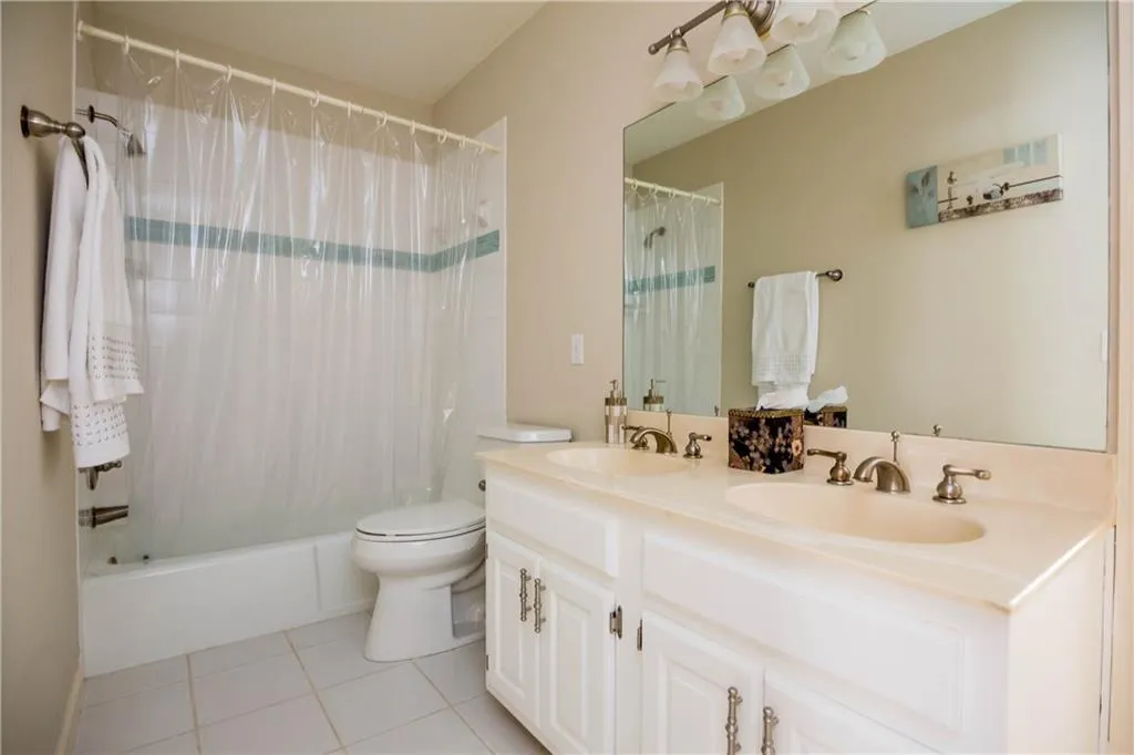 7705 Wickley Way, Sandy Springs, Georgia 30350, 5 Bedrooms Bedrooms, ,3 BathroomsBathrooms,Residential,Sold,7705 Wickley Way,5941757
