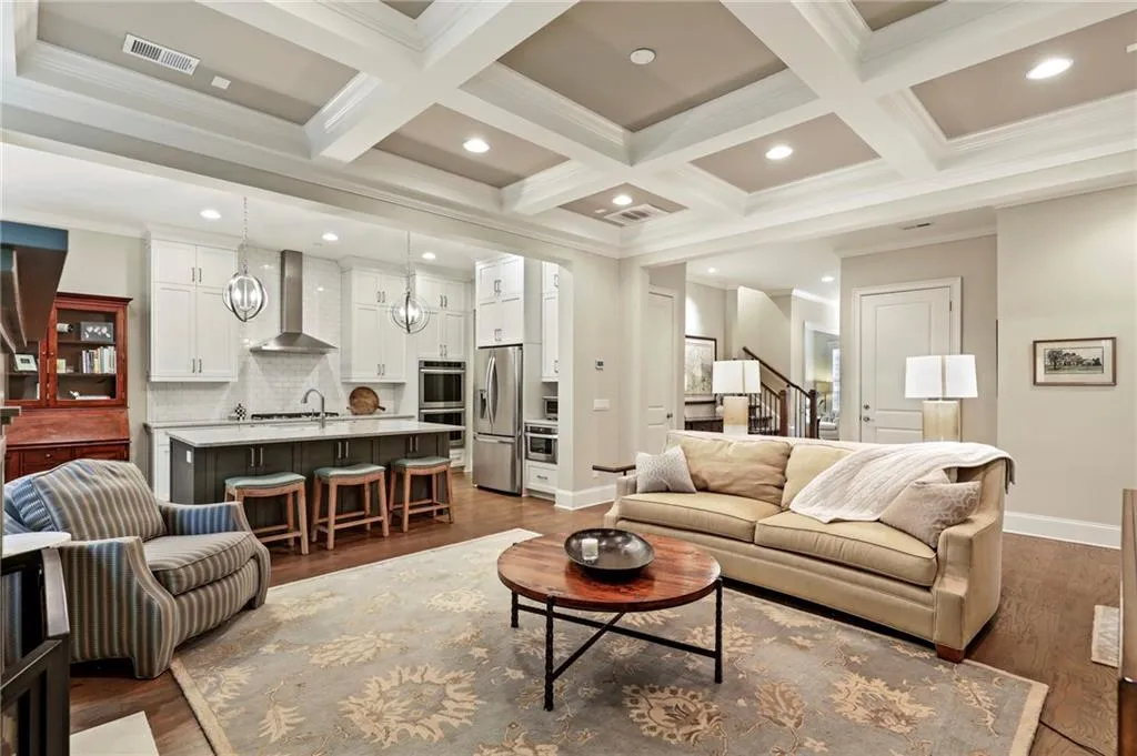 333 Riversedge Drive, Atlanta, Georgia 30339, 4 Bedrooms Bedrooms, ,4 BathroomsBathrooms,Residential,Sold,333 Riversedge Drive,7027946