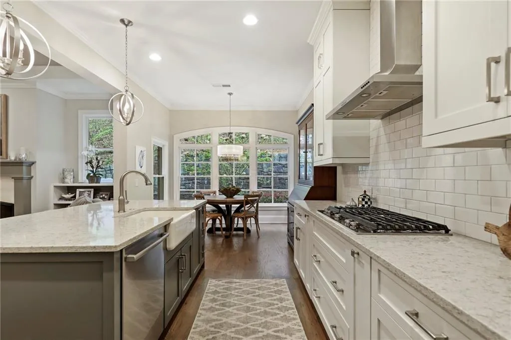 333 Riversedge Drive, Atlanta, Georgia 30339, 4 Bedrooms Bedrooms, ,4 BathroomsBathrooms,Residential,Sold,333 Riversedge Drive,7027946