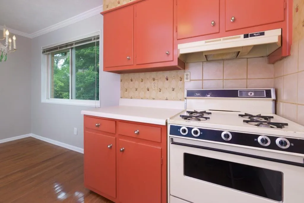 100 Biscayne Drive Nw Unit D7, Atlanta, Georgia 30309, 1 Bedroom Bedrooms, ,1 BathroomBathrooms,Residential,For Sale,100 Biscayne Drive Nw Unit D7,7574393