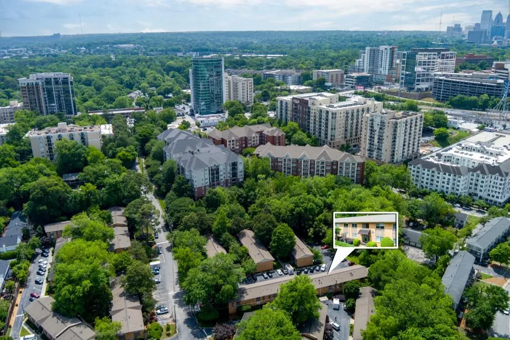 100 Biscayne Drive Nw Unit D7, Atlanta, Georgia 30309, 1 Bedroom Bedrooms, ,1 BathroomBathrooms,Residential,For Sale,100 Biscayne Drive Nw Unit D7,7574393