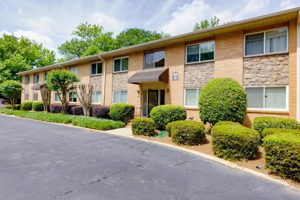100 Biscayne Drive Nw Unit D7, Atlanta, Georgia 30309, 1 Bedroom Bedrooms, ,1 BathroomBathrooms,Residential,For Sale,100 Biscayne Drive Nw Unit D7,7574393