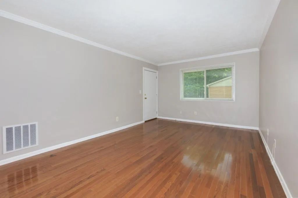 100 Biscayne Drive Nw Unit D7, Atlanta, Georgia 30309, 1 Bedroom Bedrooms, ,1 BathroomBathrooms,Residential,For Sale,100 Biscayne Drive Nw Unit D7,7574393