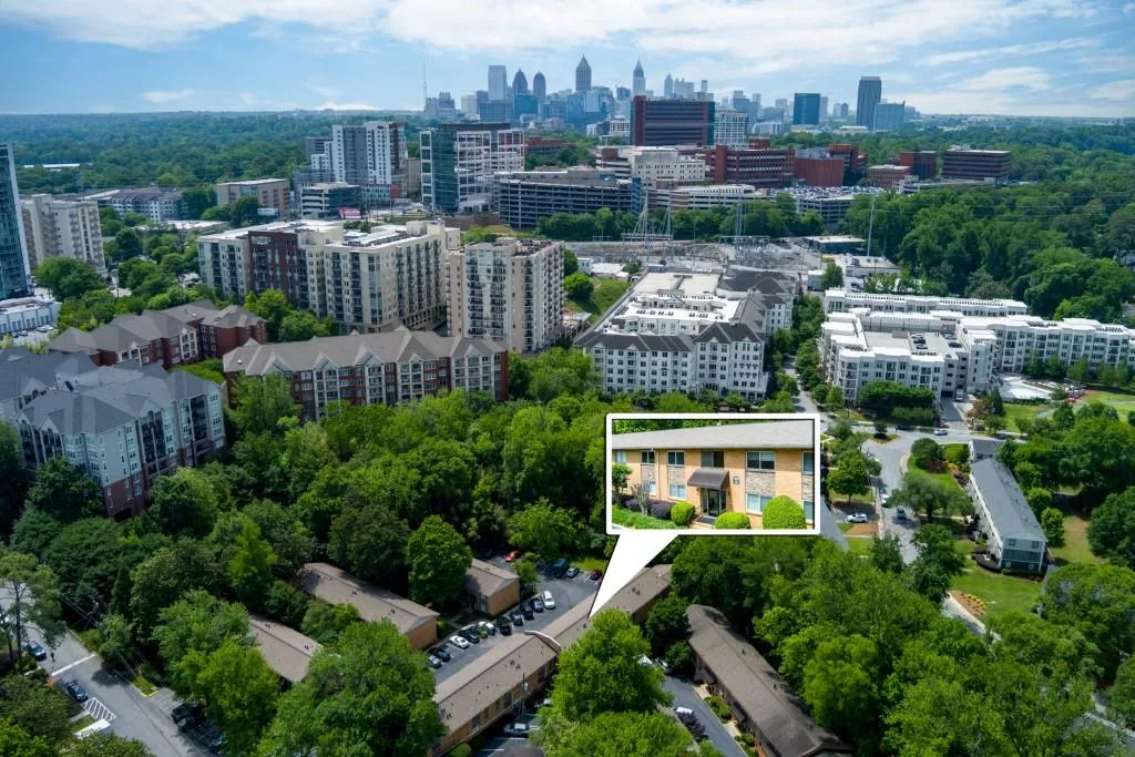 100 Biscayne Drive Nw Unit D7, Atlanta, Georgia 30309, 1 Bedroom Bedrooms, ,1 BathroomBathrooms,Residential,For Sale,100 Biscayne Drive Nw Unit D7,7574393