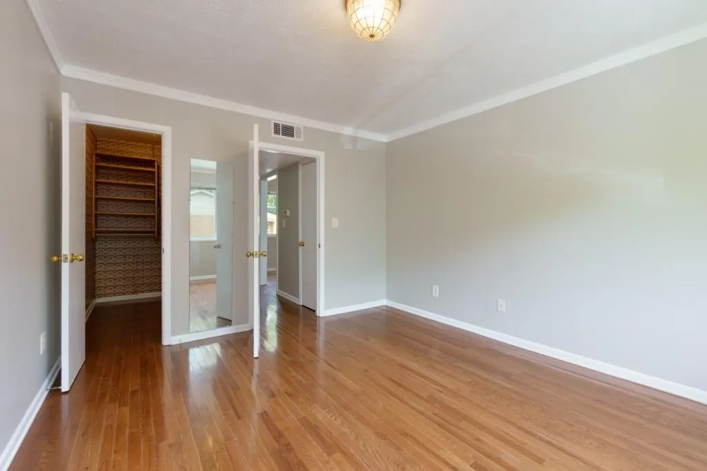 100 Biscayne Drive Nw Unit D7, Atlanta, Georgia 30309, 1 Bedroom Bedrooms, ,1 BathroomBathrooms,Residential,For Sale,100 Biscayne Drive Nw Unit D7,7574393