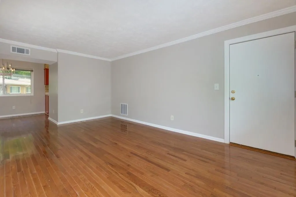 100 Biscayne Drive Nw Unit D7, Atlanta, Georgia 30309, 1 Bedroom Bedrooms, ,1 BathroomBathrooms,Residential,For Sale,100 Biscayne Drive Nw Unit D7,7574393