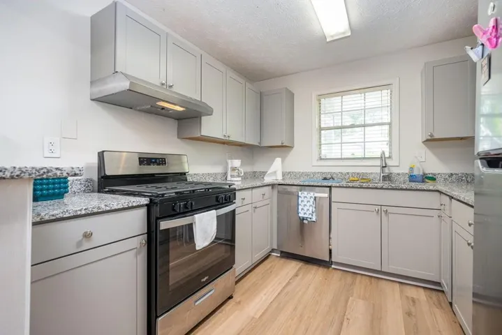 1105 Natchez Trace, Atlanta, Georgia 30350