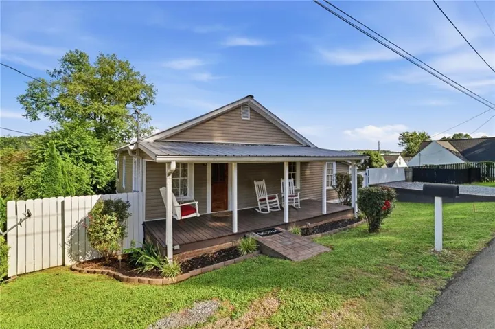 206 Kell Street, Ellijay, Georgia 30540