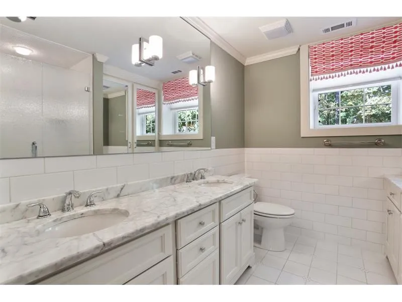 310 Riverhill Drive, Sandy Springs, Georgia 30328, 5 Bedrooms Bedrooms, ,4 BathroomsBathrooms,Residential,Sold,310 Riverhill Drive,5788162