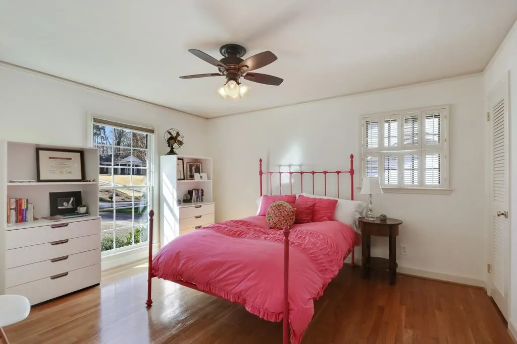 310 Riverhill Drive, Sandy Springs, Georgia 30328, 5 Bedrooms Bedrooms, ,4 BathroomsBathrooms,Residential,Sold,310 Riverhill Drive,5788162