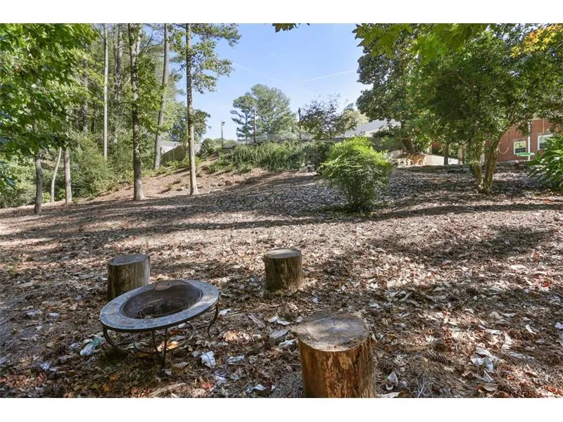 310 Riverhill Drive, Sandy Springs, Georgia 30328, 5 Bedrooms Bedrooms, ,4 BathroomsBathrooms,Residential,Sold,310 Riverhill Drive,5788162