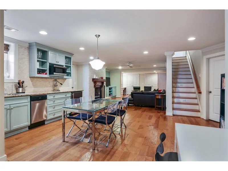310 Riverhill Drive, Sandy Springs, Georgia 30328, 5 Bedrooms Bedrooms, ,4 BathroomsBathrooms,Residential,Sold,310 Riverhill Drive,5788162