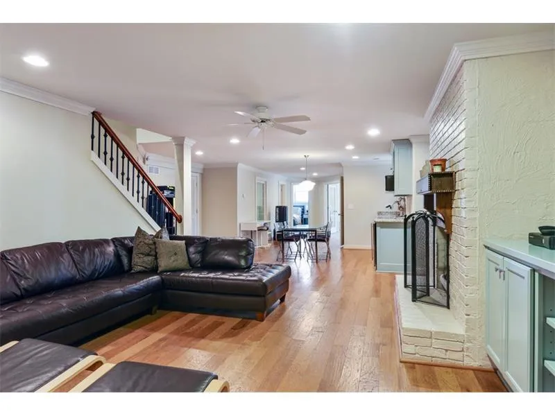 310 Riverhill Drive, Sandy Springs, Georgia 30328, 5 Bedrooms Bedrooms, ,4 BathroomsBathrooms,Residential,Sold,310 Riverhill Drive,5788162