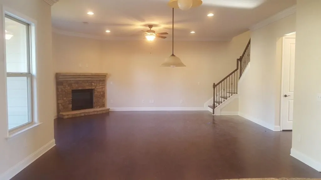 125 Austin Drive, Sandy Springs, Georgia 30328, 4 Bedrooms Bedrooms, ,3 BathroomsBathrooms,Residential,Sold,125 Austin Drive,5614676