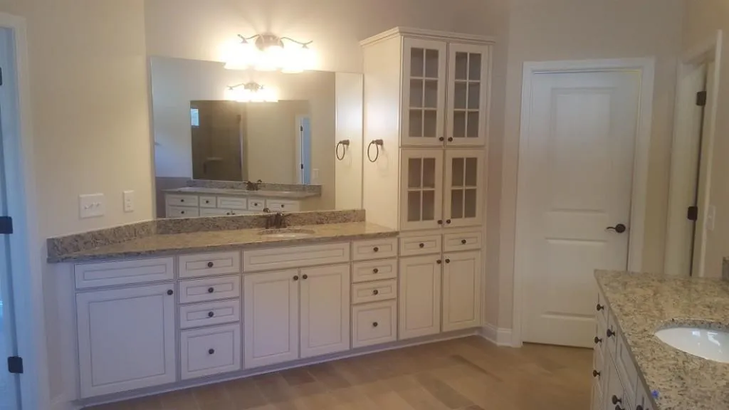 125 Austin Drive, Sandy Springs, Georgia 30328, 4 Bedrooms Bedrooms, ,3 BathroomsBathrooms,Residential,Sold,125 Austin Drive,5614676
