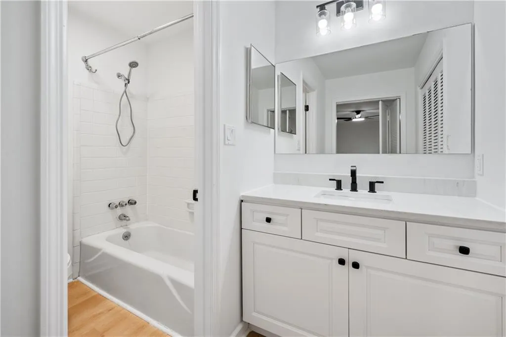 11 Forrest Place, Atlanta, Georgia 30328, 3 Bedrooms Bedrooms, ,3 BathroomsBathrooms,Residential,Sold,11 Forrest Place,7700680