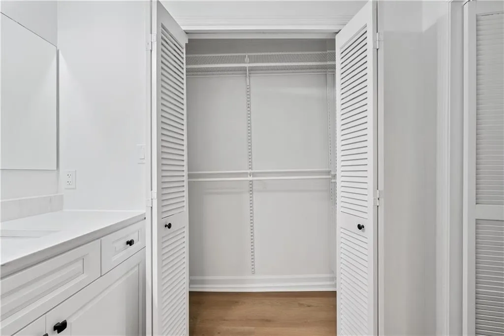 11 Forrest Place, Atlanta, Georgia 30328, 3 Bedrooms Bedrooms, ,3 BathroomsBathrooms,Residential,Sold,11 Forrest Place,7700680