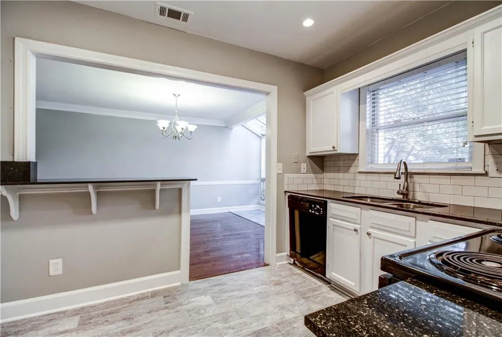 7500 Roswell Road Unit 78, Atlanta, Georgia 30350, 3 Bedrooms Bedrooms, ,2 BathroomsBathrooms,Residential,Sold,7500 Roswell Road Unit 78,5616537