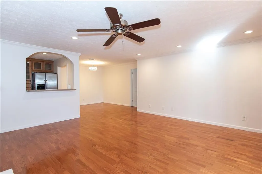 616 Summit North Drive Ne Unit 616, Atlanta, Georgia 30324, 2 Bedrooms Bedrooms, 0 ,2 BathroomsBathrooms,Residential,For Sale,616 Summit North Drive Ne Unit 616,7694238