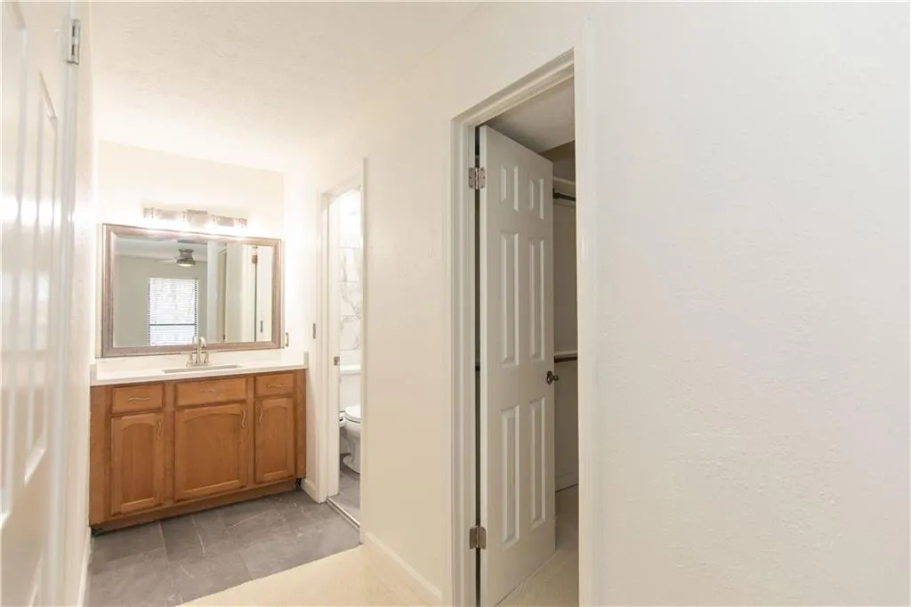 616 Summit North Drive Ne Unit 616, Atlanta, Georgia 30324, 2 Bedrooms Bedrooms, 0 ,2 BathroomsBathrooms,Residential,For Sale,616 Summit North Drive Ne Unit 616,7694238