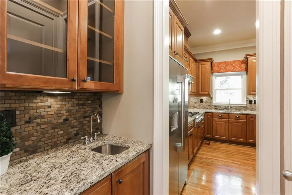 370 Mystic Ridge Lane, Sandy Springs, Georgia 30342, 4 Bedrooms Bedrooms, ,3 BathroomsBathrooms,Residential,Sold,370 Mystic Ridge Lane,6774801