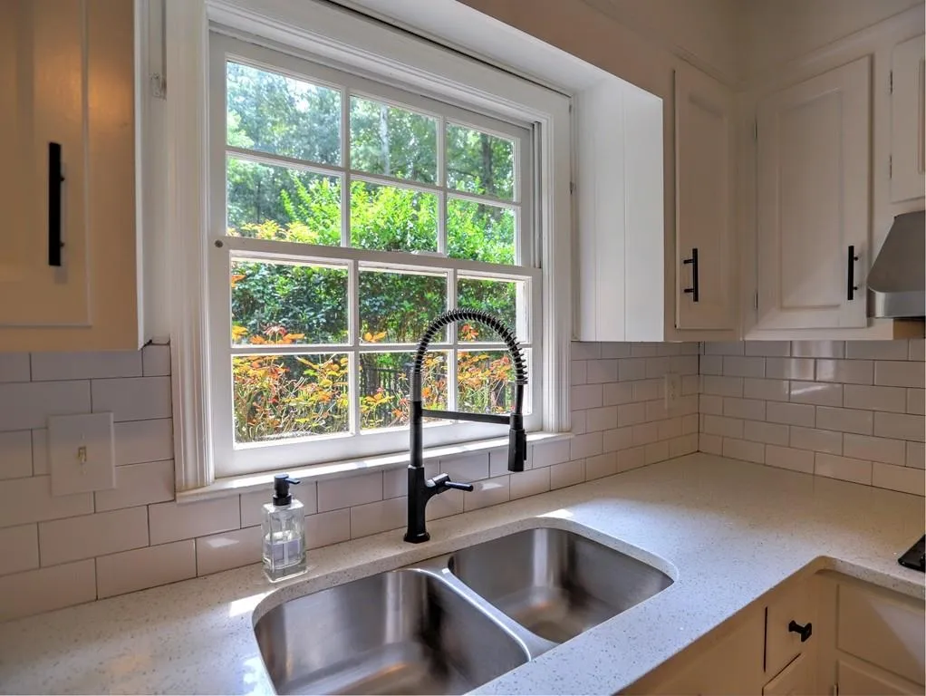 291 Dalrymple Road, Atlanta, Georgia 30328, 4 Bedrooms Bedrooms, ,2 BathroomsBathrooms,Residential,Sold,291 Dalrymple Road,6943656