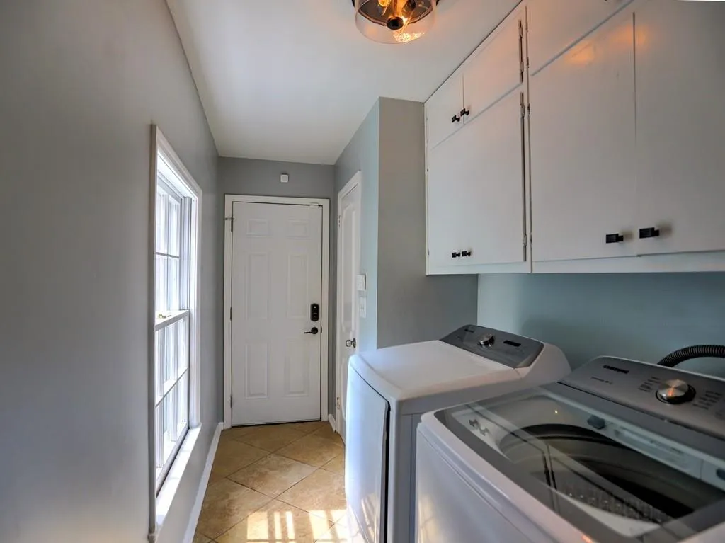 291 Dalrymple Road, Atlanta, Georgia 30328, 4 Bedrooms Bedrooms, ,2 BathroomsBathrooms,Residential,Sold,291 Dalrymple Road,6943656