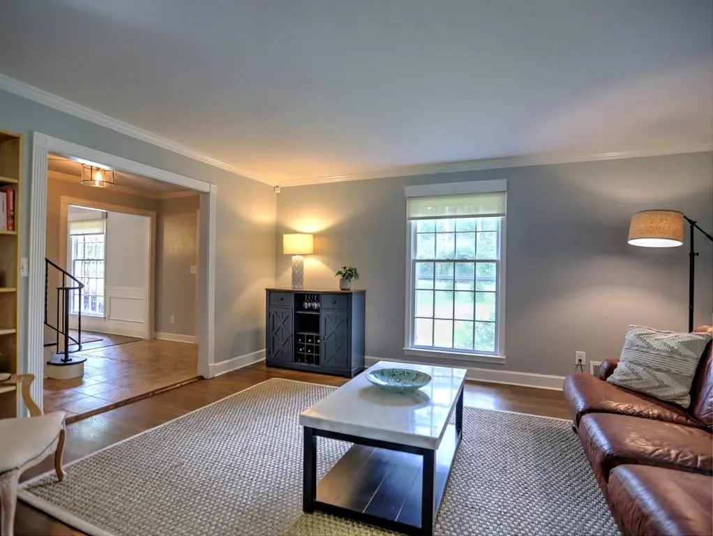 291 Dalrymple Road, Atlanta, Georgia 30328, 4 Bedrooms Bedrooms, ,2 BathroomsBathrooms,Residential,Sold,291 Dalrymple Road,6943656