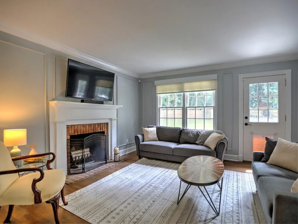 291 Dalrymple Road, Atlanta, Georgia 30328, 4 Bedrooms Bedrooms, ,2 BathroomsBathrooms,Residential,Sold,291 Dalrymple Road,6943656