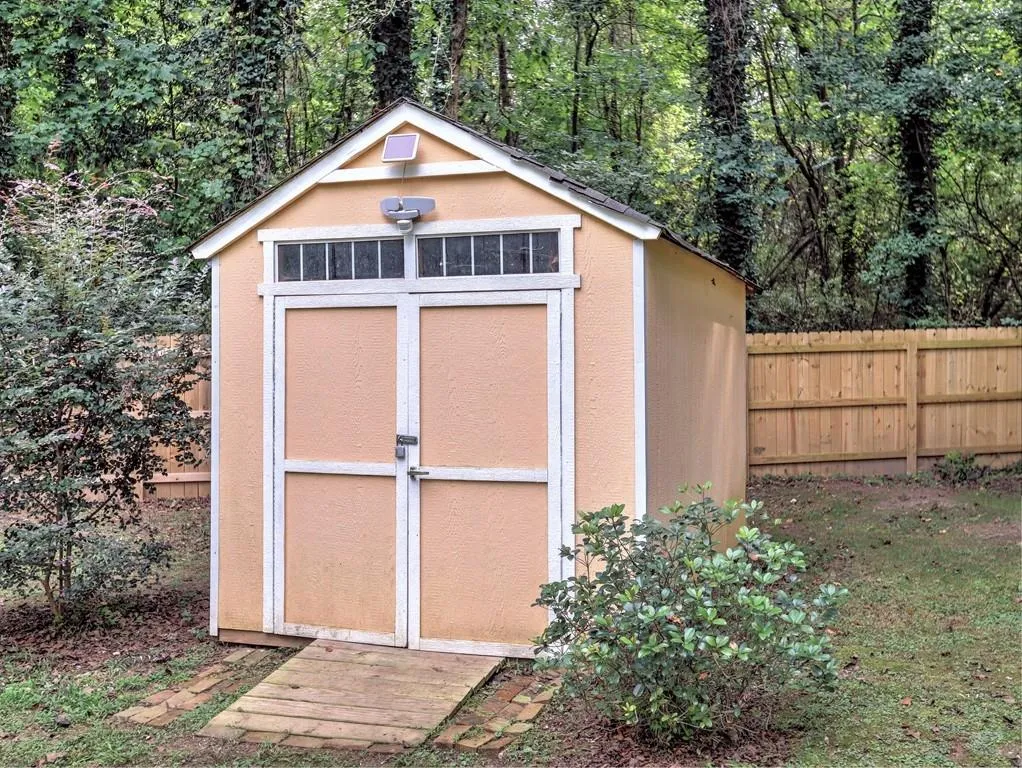 291 Dalrymple Road, Atlanta, Georgia 30328, 4 Bedrooms Bedrooms, ,2 BathroomsBathrooms,Residential,Sold,291 Dalrymple Road,6943656