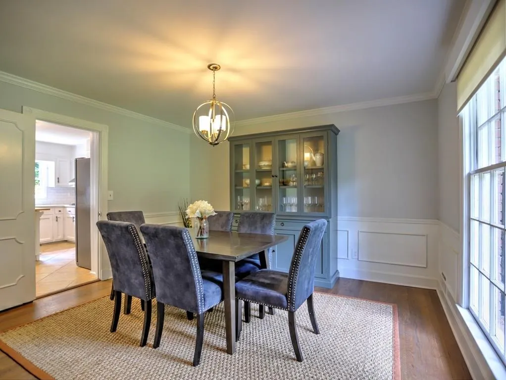 291 Dalrymple Road, Atlanta, Georgia 30328, 4 Bedrooms Bedrooms, ,2 BathroomsBathrooms,Residential,Sold,291 Dalrymple Road,6943656