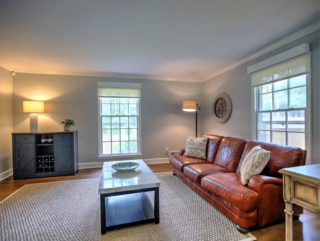 291 Dalrymple Road, Atlanta, Georgia 30328, 4 Bedrooms Bedrooms, ,2 BathroomsBathrooms,Residential,Sold,291 Dalrymple Road,6943656