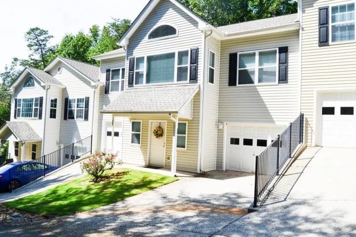 302 Pointe Circle, Dahlonega, Georgia 30533
