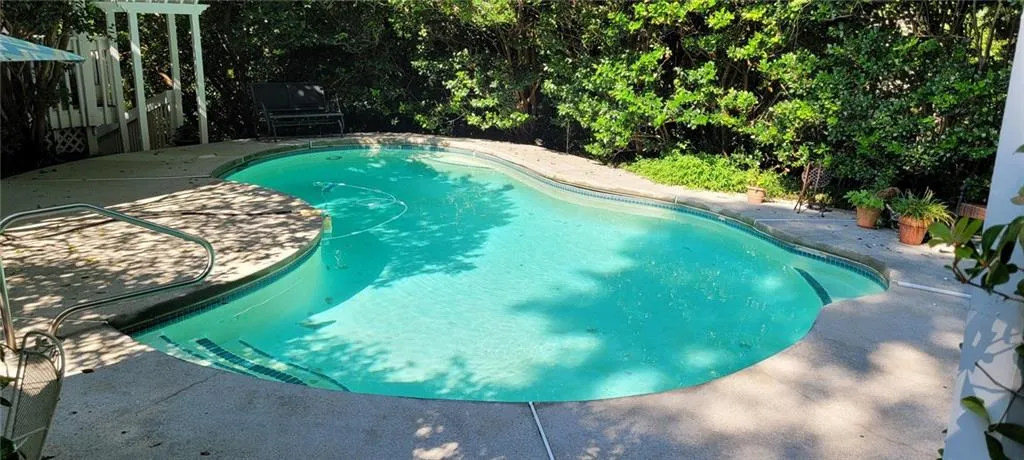 264 Devonwood Drive, Atlanta, Georgia 30328, 4 Bedrooms Bedrooms, ,4 BathroomsBathrooms,Residential,Sold,264 Devonwood Drive,6937452