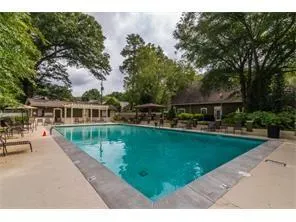 6900 Roswell Road Unit Q8, Atlanta, Georgia 30328, 2 Bedrooms Bedrooms, ,2 BathroomsBathrooms,Residential,Sold,6900 Roswell Road Unit Q8,5748410