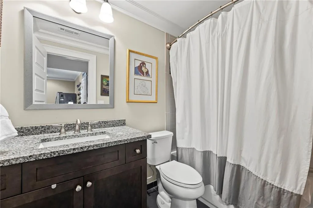 2292 Pembrook Place Ne, Atlanta, Georgia 30324, 4 Bedrooms Bedrooms, ,4 BathroomsBathrooms,Residential,For Sale,2292 Pembrook Place Ne,7619749