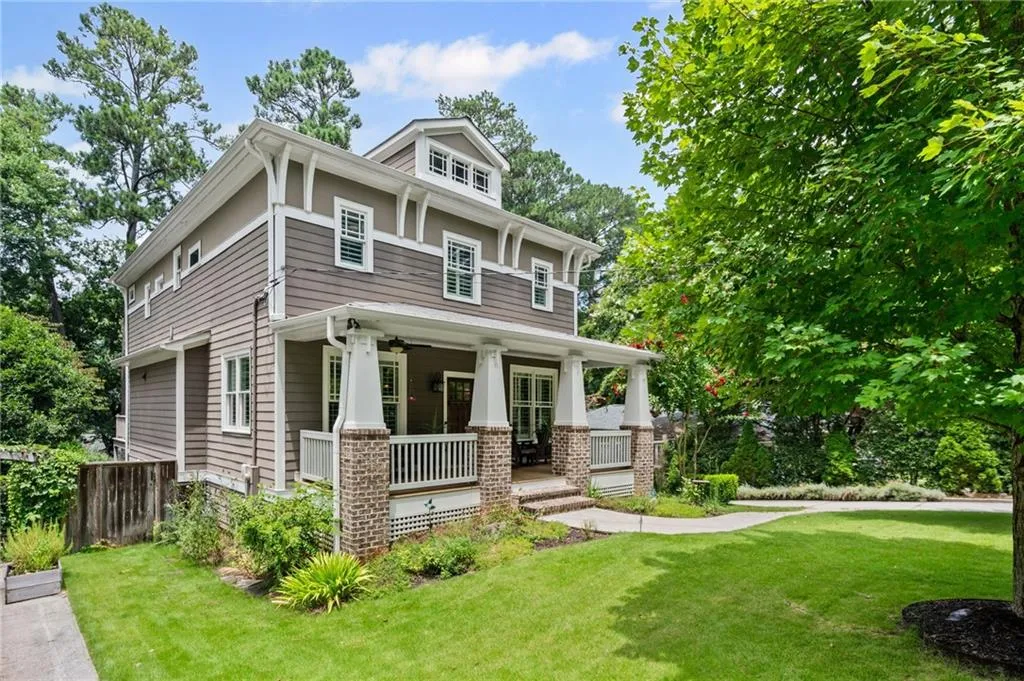 2292 Pembrook Place Ne, Atlanta, Georgia 30324, 4 Bedrooms Bedrooms, ,4 BathroomsBathrooms,Residential,For Sale,2292 Pembrook Place Ne,7619749