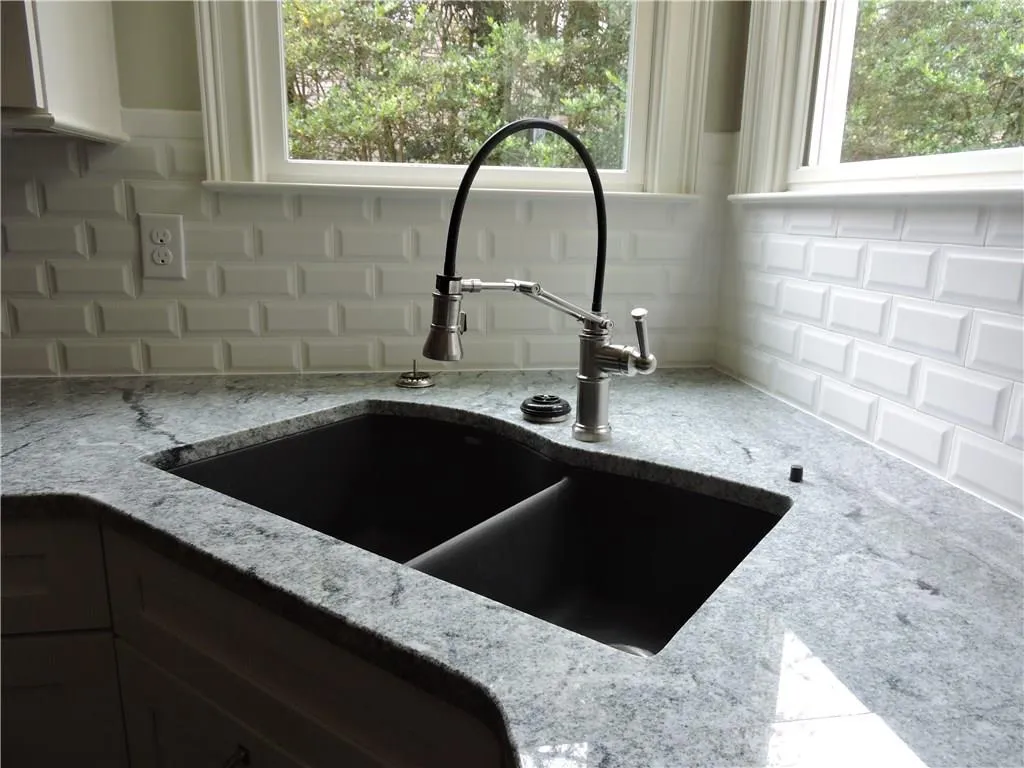 6049 Kayron Drive, Atlanta, Georgia 30328, 5 Bedrooms Bedrooms, ,4 BathroomsBathrooms,Residential,Sold,6049 Kayron Drive,5633642