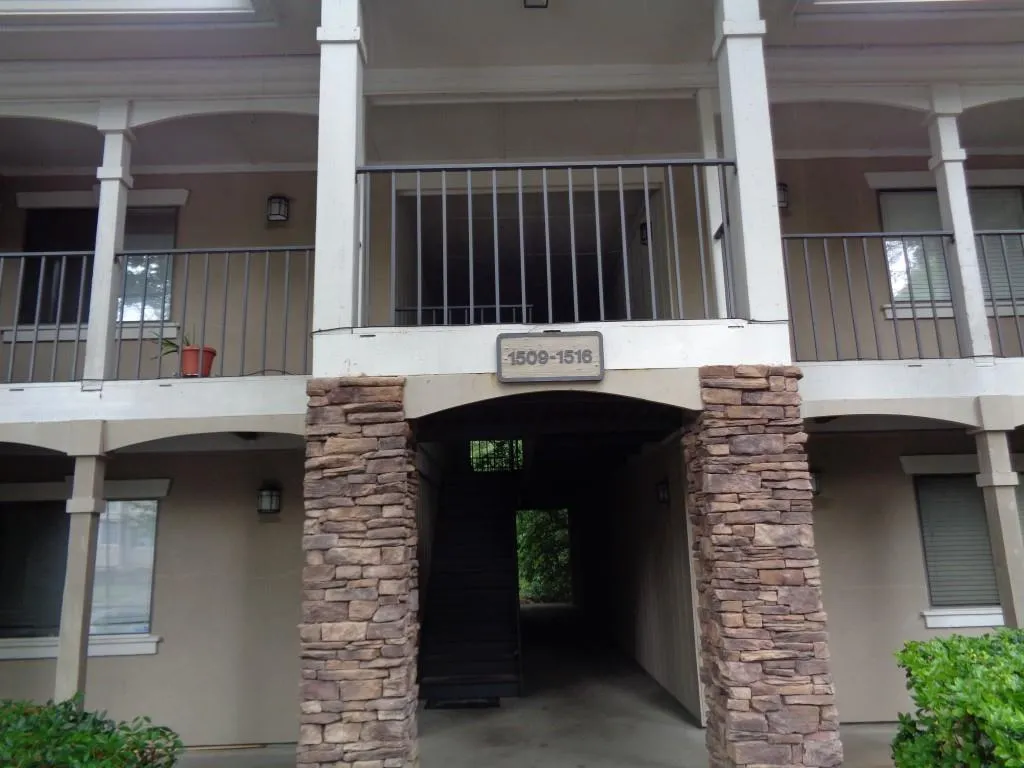 1512 Wingate Way, Sandy Springs, Georgia 30350, 2 Bedrooms Bedrooms, ,2 BathroomsBathrooms,Residential,Sold,1512 Wingate Way,6013528