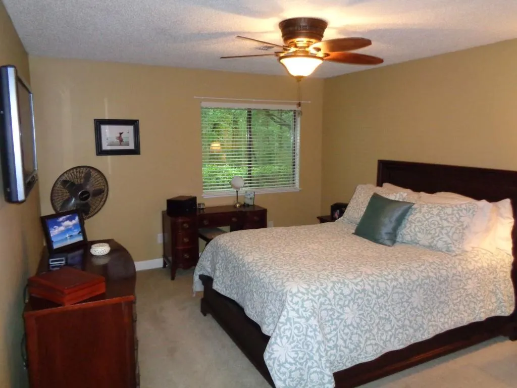 1512 Wingate Way, Sandy Springs, Georgia 30350, 2 Bedrooms Bedrooms, ,2 BathroomsBathrooms,Residential,Sold,1512 Wingate Way,6013528